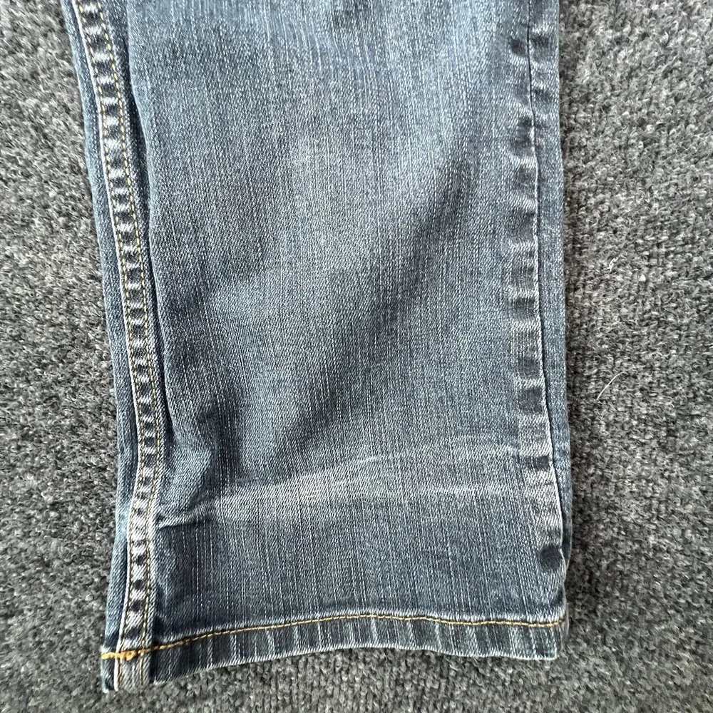Levi's 506 Low Rise Slim Straight Jeans‎ 31x32 Light Wash Distressed Denim READ